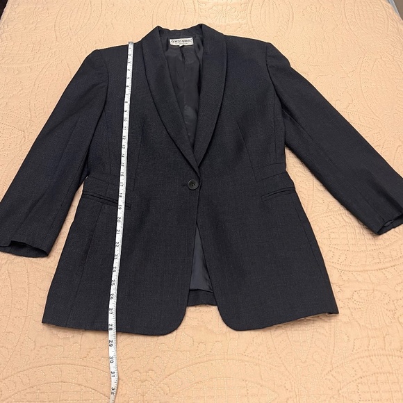 Giorgio Armani Le Collezioni Womens 100% Wool Gray  Blazer Coat Sz 12 - Picture 9 of 12